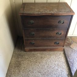 Small Vintage Dusty Dresser