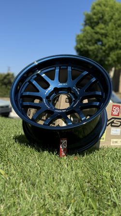 A Lap-07X 18x9 +0 6x139.7 Mag Blue