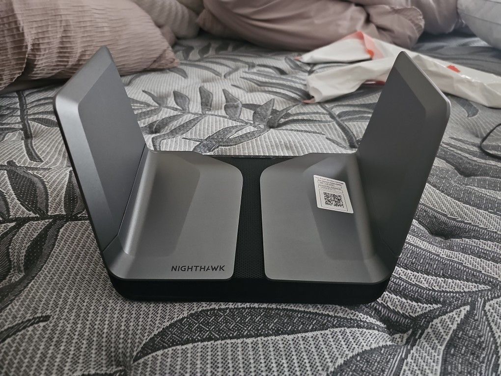 NETGEAR Nighthawk AX8 WiFi Router (RAX75) – AX5700, 8-Stream