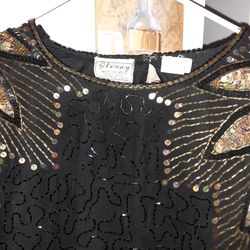 BEAUTIFUL  STENAY DRESS MADE IN INDIA  100 % SILK SIZE 16 BLACK AND GOLD SEQUIN $15.00