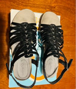 Women’s sandals