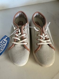 New hey dude, kids shoes size 2