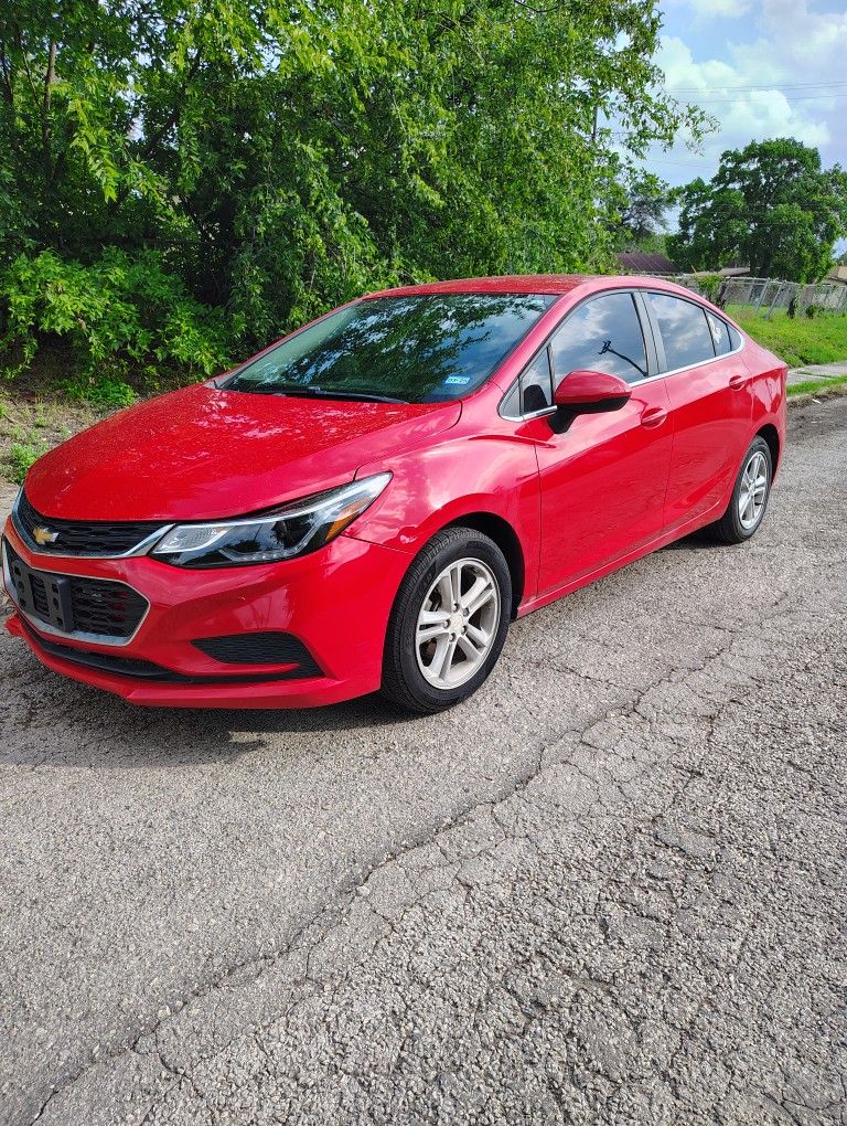 2016 Chevy Cruze Clean Title