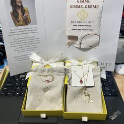 Kendra Scott Abbie pendant neckless and Abbie bracelet in gold