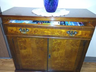 1934 Made In England And Came Here On The Queen Mary ShipHallway Cabinet Beautiful With Inlay Wood
