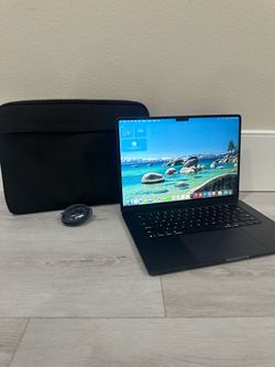 |APPLE MACBOOK AIR M4 15.3” MIDNIGHT| NEED GONE ASAP OBO