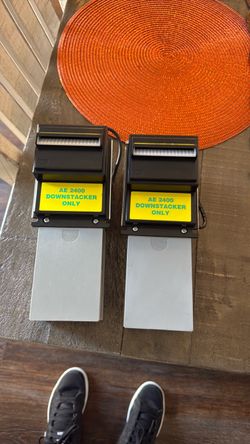 Mars Bill acceptor with stacker box