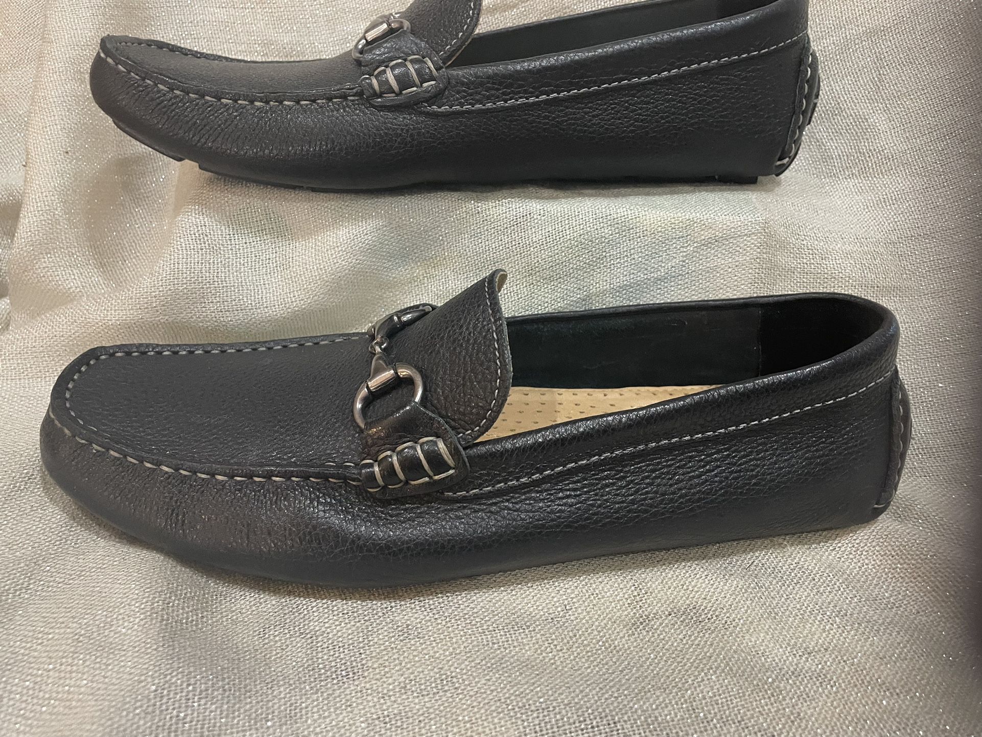 Rosefarve ukuelige milits Men's Black leather loafer/slip on Size 10. for Sale in Queen Creek, AZ -  OfferUp