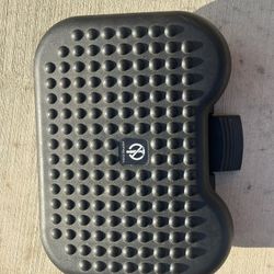 Mind Reader Adjustable Under Desk Footrest Foot Rest
