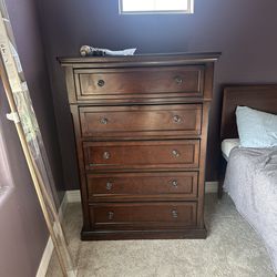5 Drawer Dresser