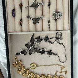 🖤 Gothic Filigree Butterfly Jewelry Set – Necklace + Earrings – Ren Faire Find