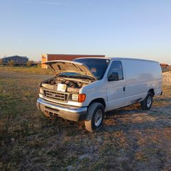 2007  Ford E250  van 