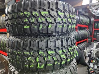 LT305/55/20 Mud Claw Extreme MT 95% (2 Semi New Tires Rare Size)