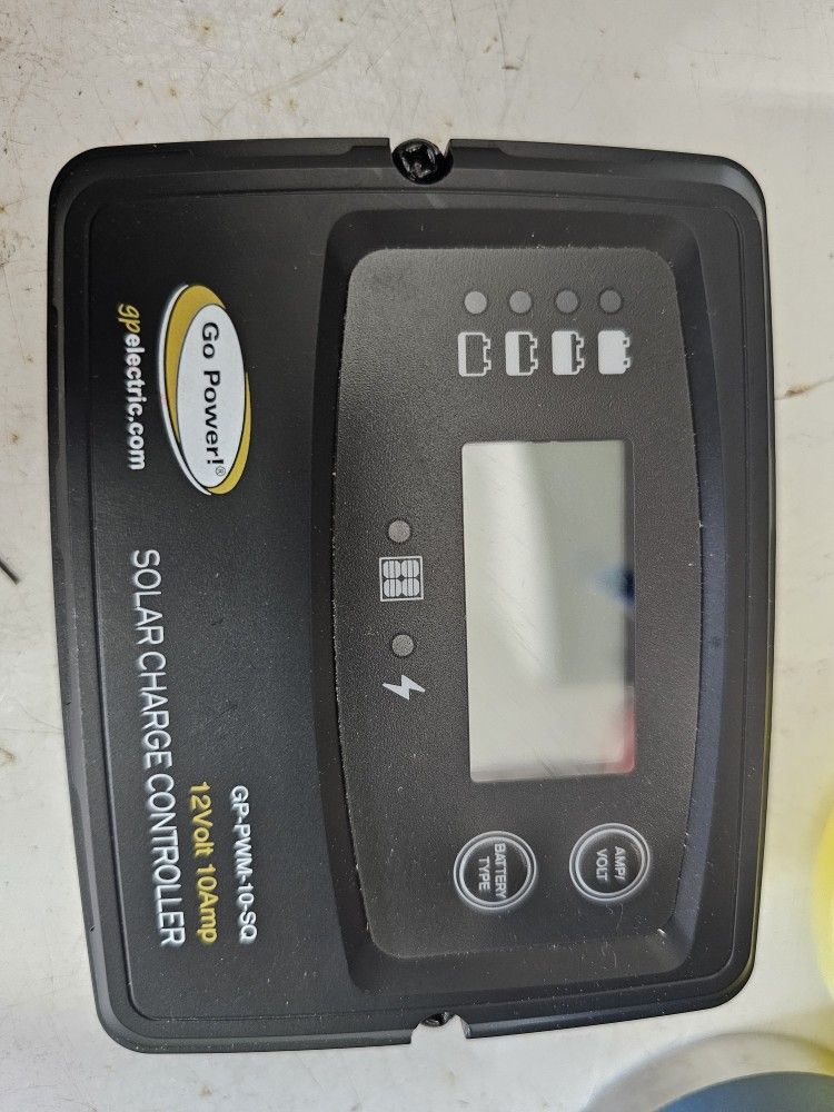 Solar Charge Controller. Like New