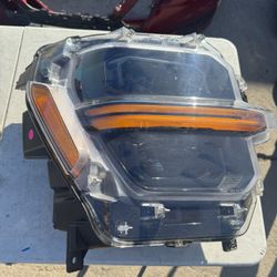 Ford F150 Right Headlight Lid Oem