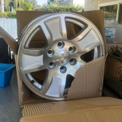 Set Of 4 Stock 17” Chevy Rims