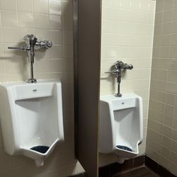 Restaurant Urinal Toilet 