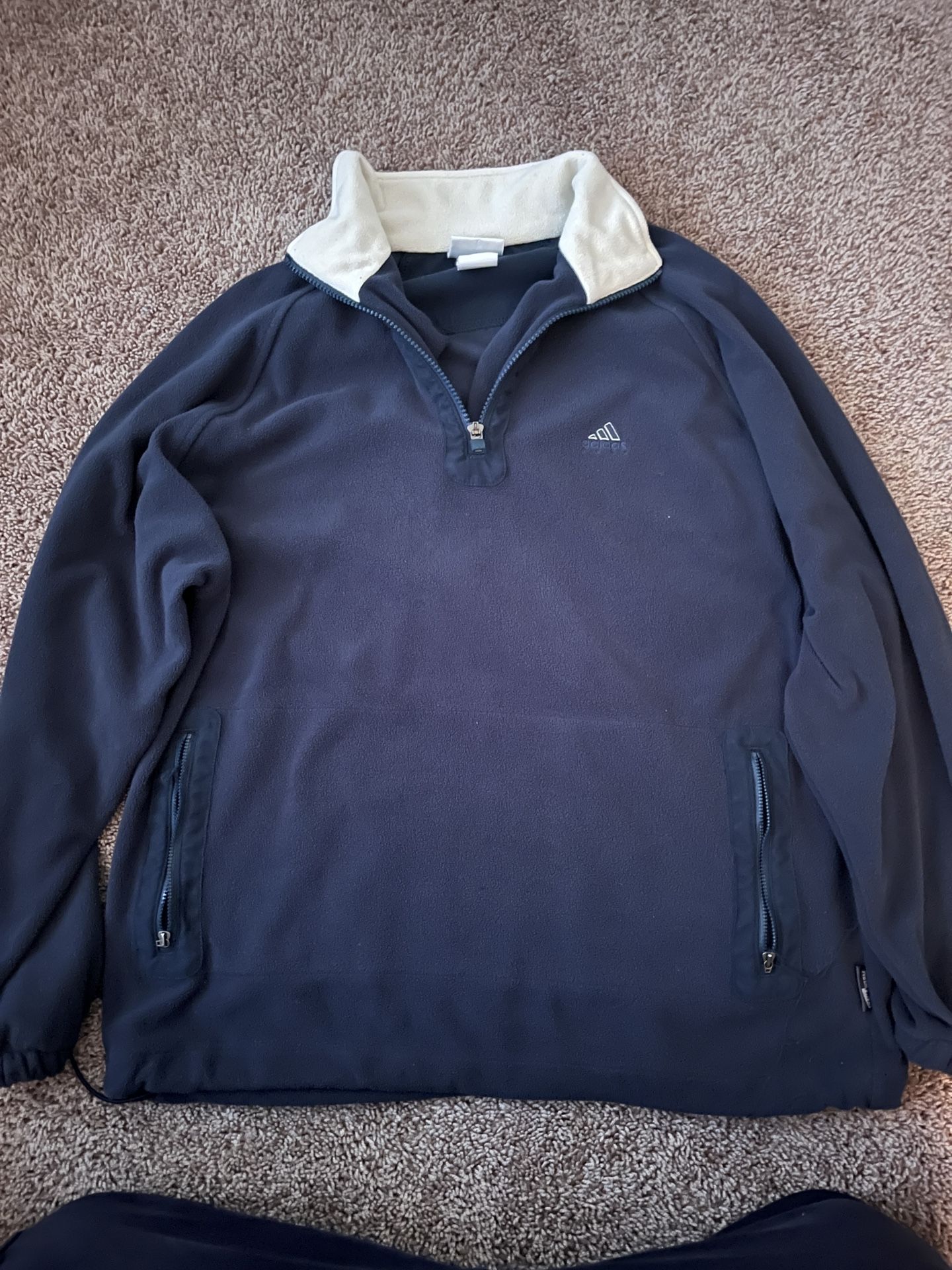 VINTAGE ADIDAS SWEATSHIRT