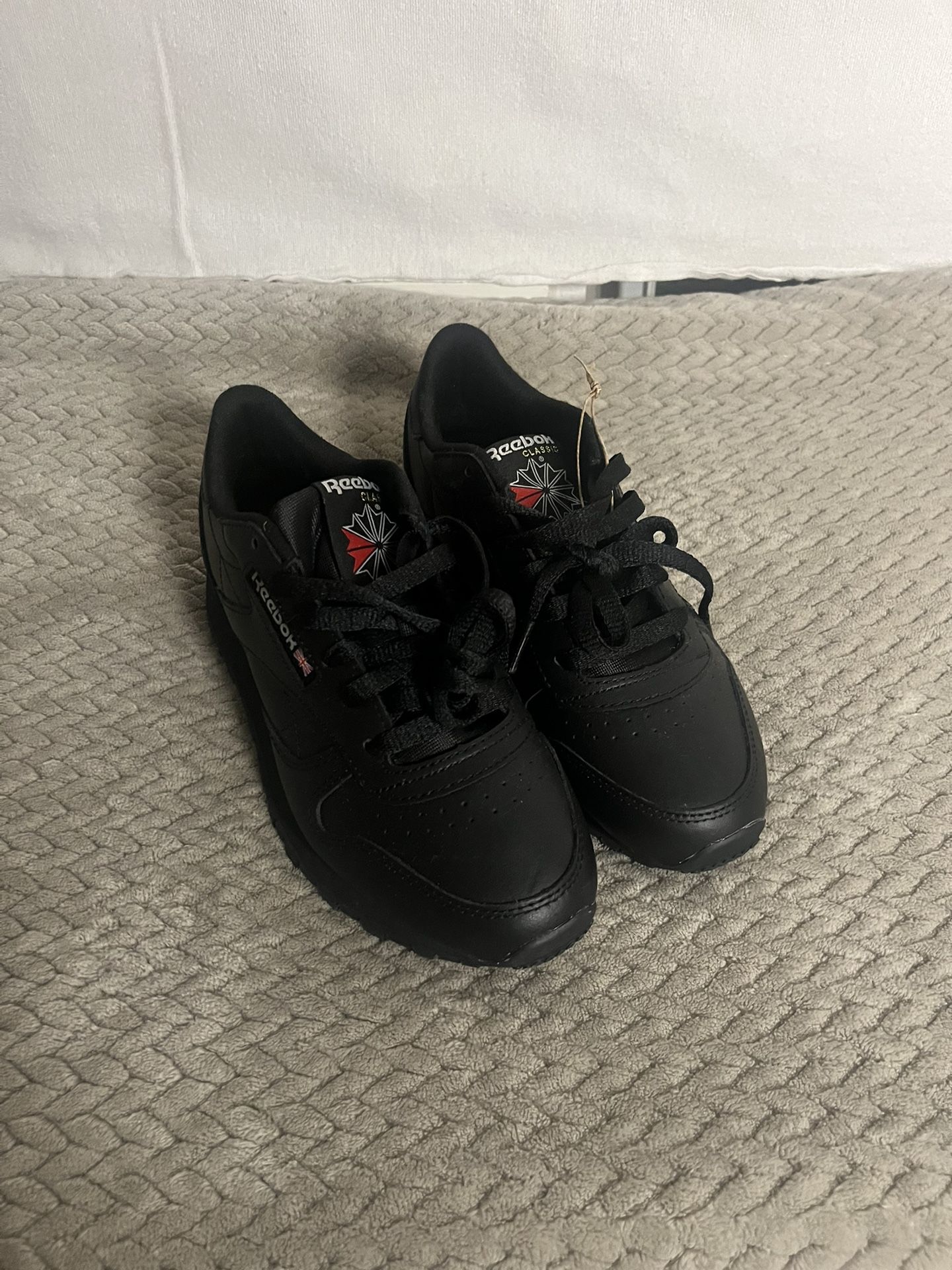 Reebok Classic - Never Worn