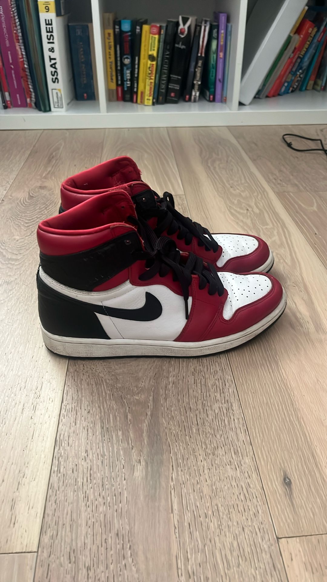Air Jordan 1’s Mid Og