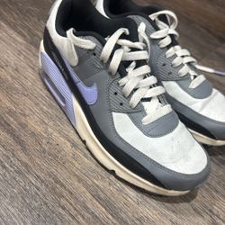 Nike  AIR MAX size 5 Used KIDS 