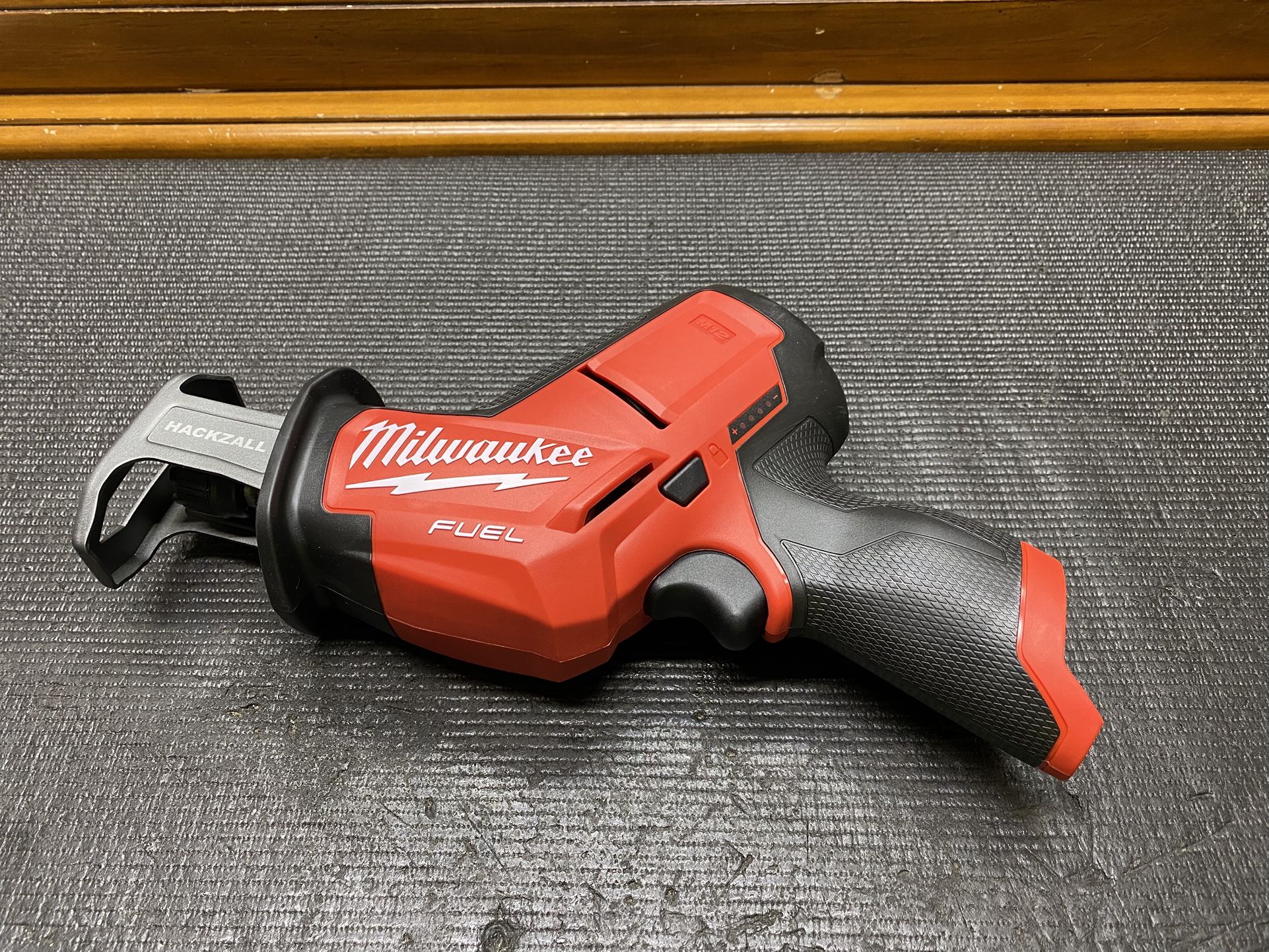 Milwaukee M12 Fuel Hackzall Saw Tool Brand New