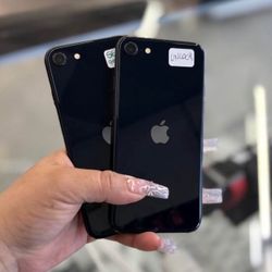 Apple iPhone SE Unlocked 