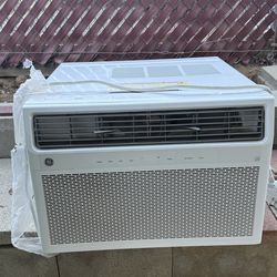 Extra Large Window Air Conditioner, Remote Included (230-Volt, 24000-BTU ) AC