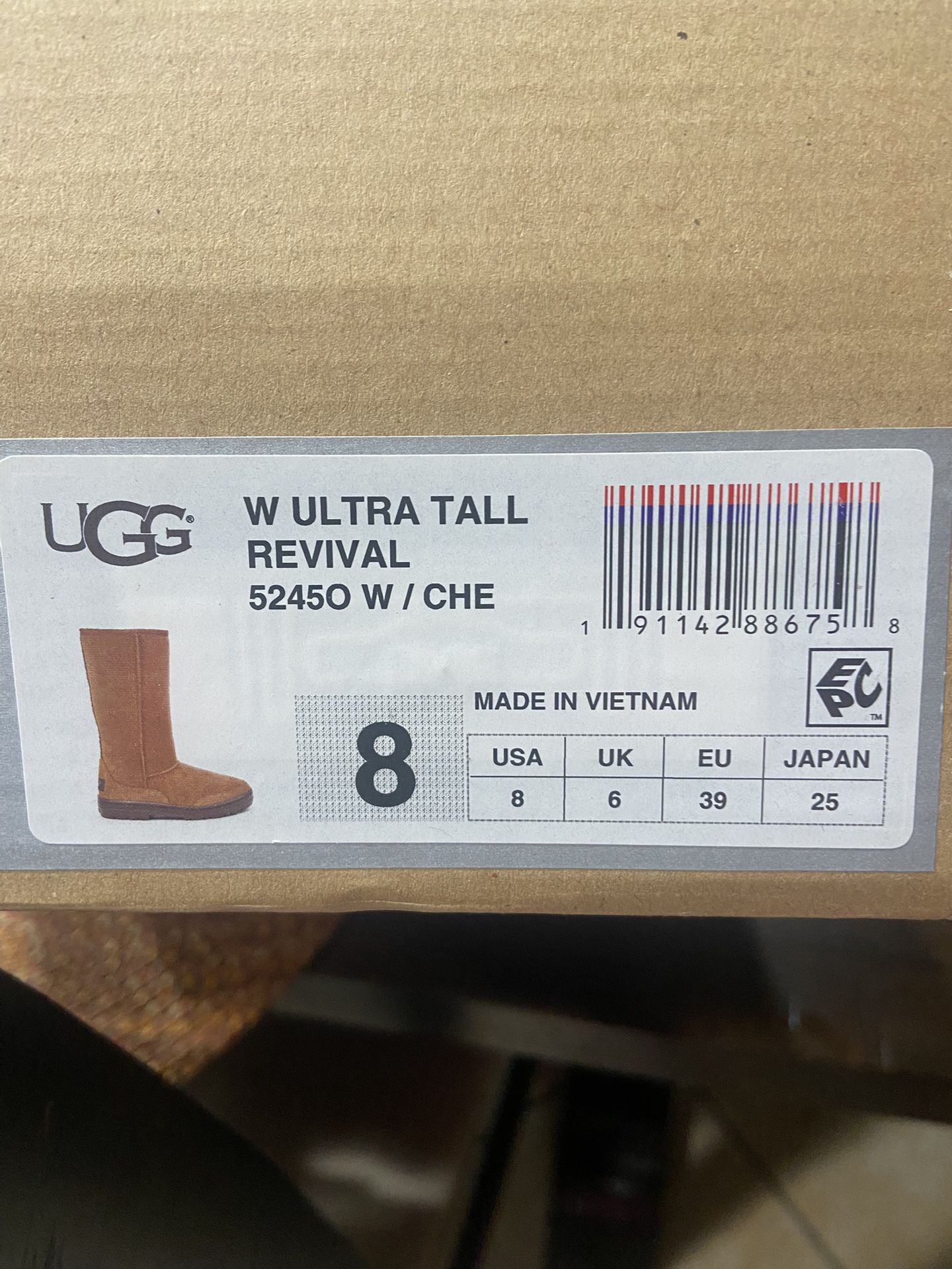 UGG TALL BOOTS- Women Size 8