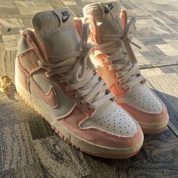 Women’s Nike Hi Top Dunks