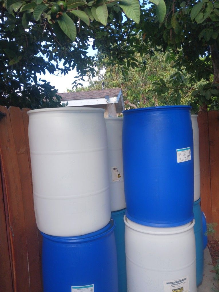 Vendo Barriles 55 Galones Para Agua