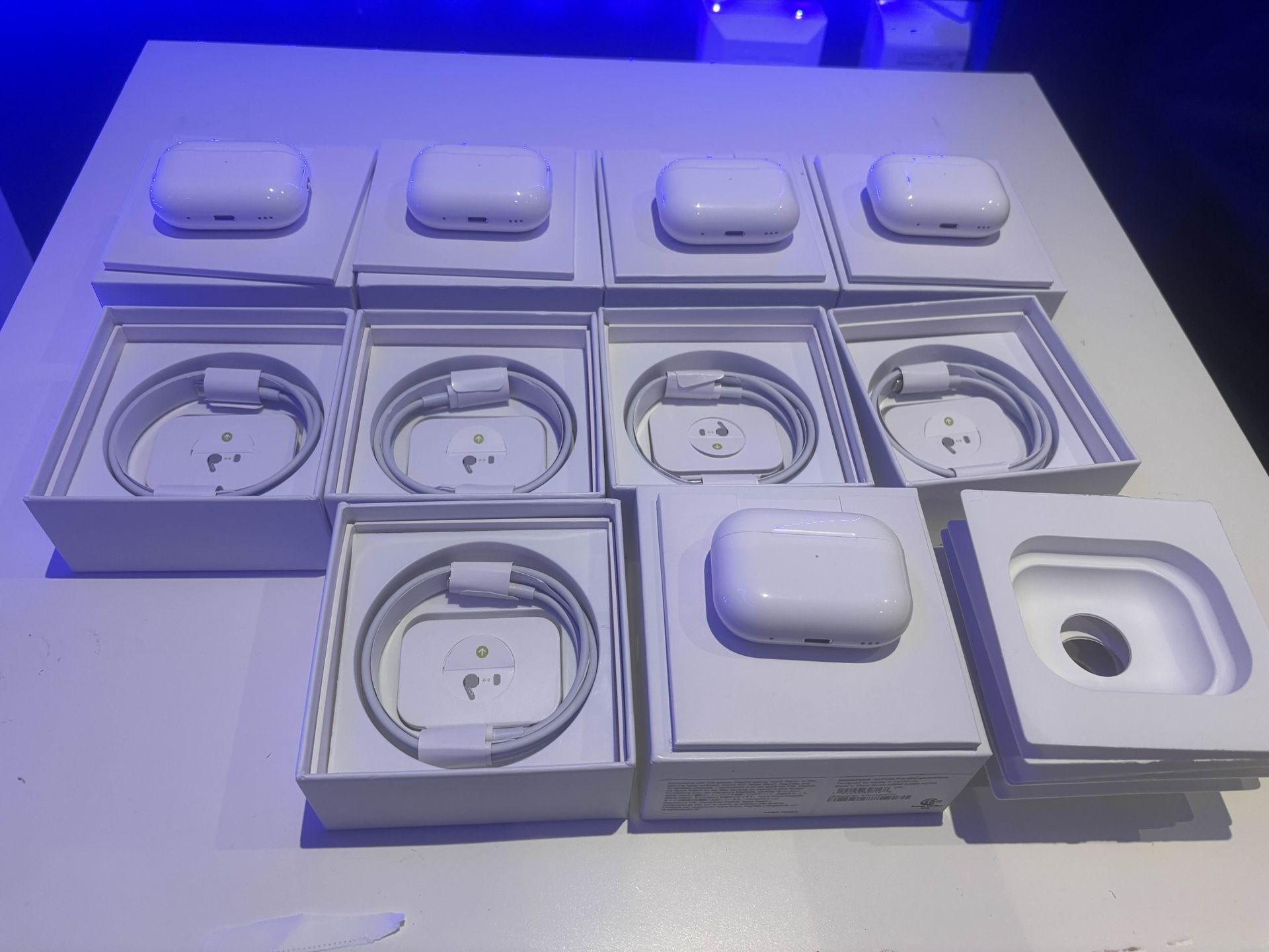 AIRPODS GEN (2)