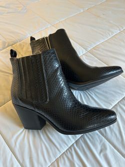 Ankle boots