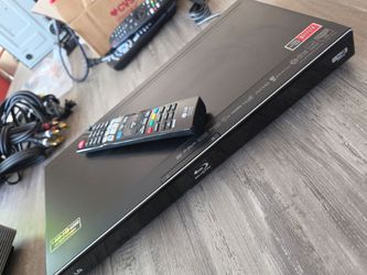 LG BD570 Wi-Fi Blu-ray/DVD Player + Original Remote