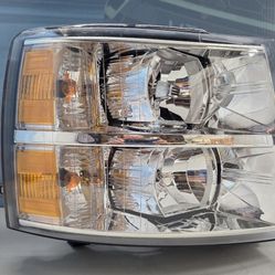 2007-2014 CHEVROLET SILVERADO RIGHT HEADLIGHT 