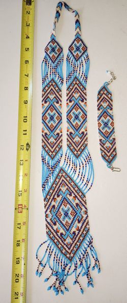 BEAUTIFUL HANDMADE BEEDED NECKLACE WITH BRACELET