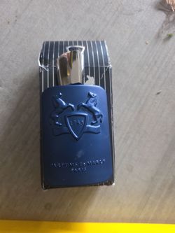 Layton cologne