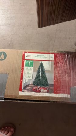 6.5 non-lit Christmas Tree
