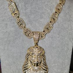 Chains Full Ice Out With Pendants 14k Heavy Gold Plated Doesn't Loses Color 