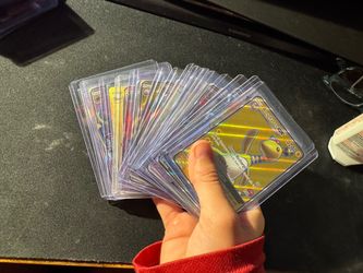 POKEMON CARD LOT