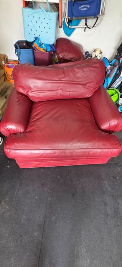 Stafford Extra Large Chair w Ottoman