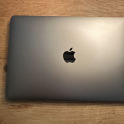 MacBook Pro  13” inches (2019)