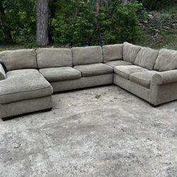 *FREE DELIVERY* Bauhaus 3 Piece Sectional 