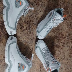 His And Her (GRANT HILLS )