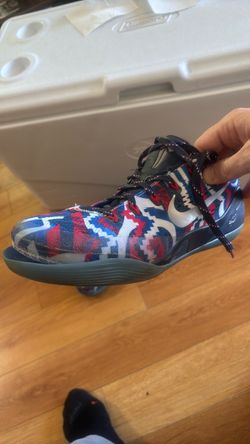 Nike Kobe Low-Top Basketball Sneakers