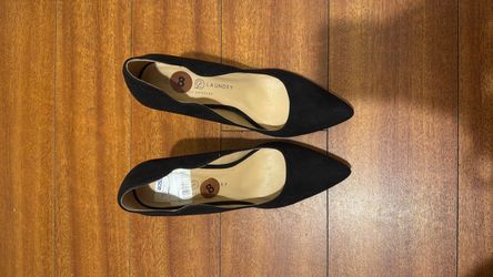 Black heels Size 8