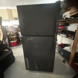 FREE  - Refrigerator 