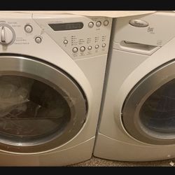 Whirlpool Washer & Electric Dryer Set