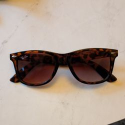Rayban Wayfarer Sunglasses 