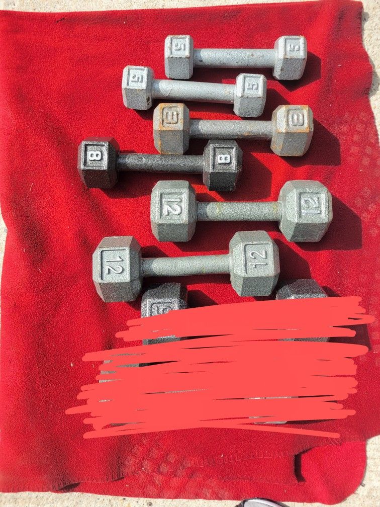SETS OF 12s. 8s 5s HEXHEAD DUMBBELLS. TOTAL 50LBs
11525 S HALSTED. Dunkin Donuts/
7111.S WESTERN WALGREENS DELIVERY AVAILABLE $
40$. CASH ONLY